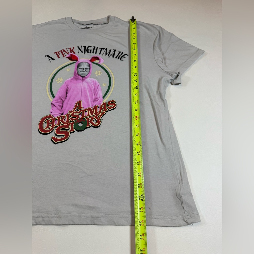 A Christmas Story adult XL tshirt light gray pink bunny suit (bin B) - Picture 2 of 5